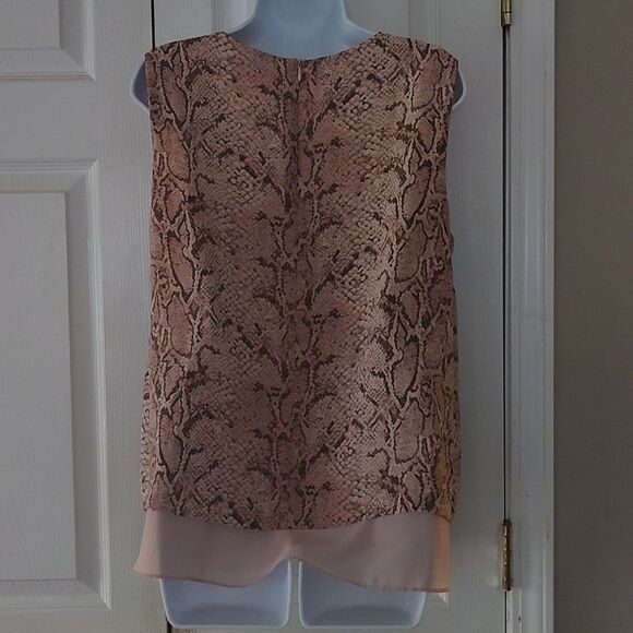 Rose + Olive  pink snakeskin print sleeveless blouse  Sz XL - Picture 3 of 4